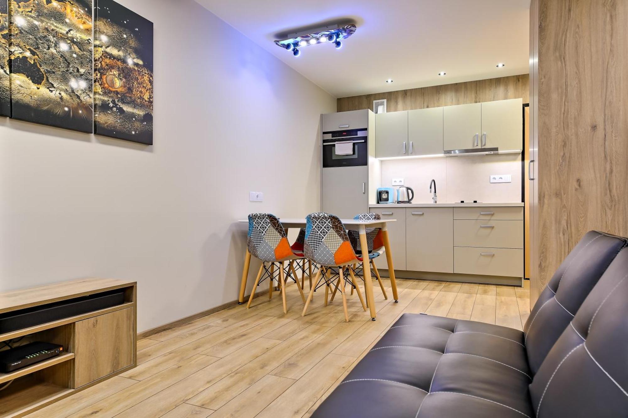 Inpoint Apartments G15 Near Old Town & Kazimierz District & Parking Option Krakow Ruang foto