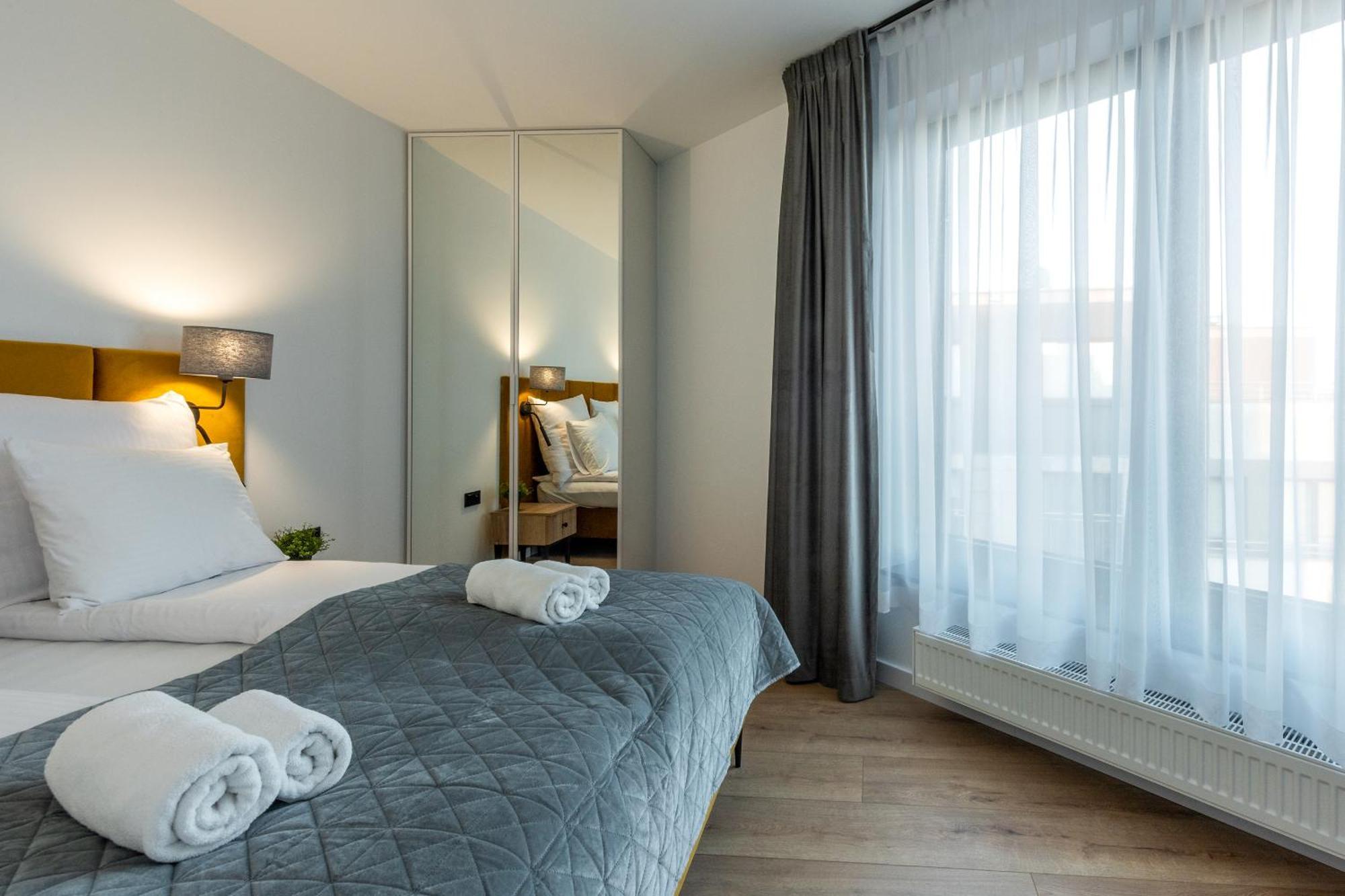 Inpoint Apartments G15 Near Old Town & Kazimierz District & Parking Option Krakow Ruang foto